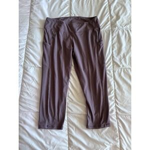 Women's Simple Addiction Side Pocket Leggings, Purple, Size 1x Cropped EUC
